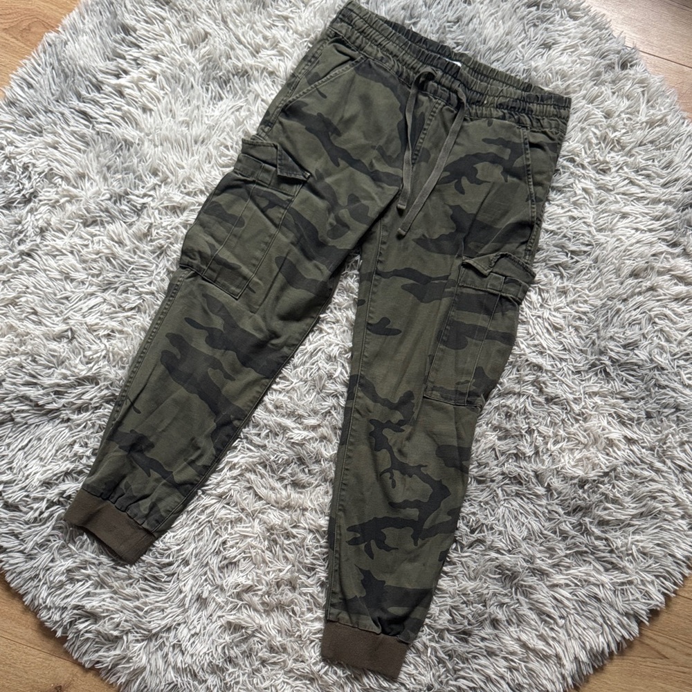 TNA Olive Camouflage Joggers